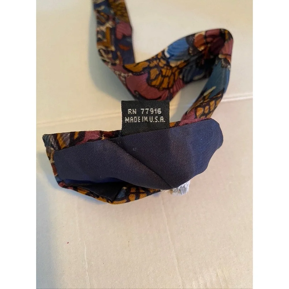Chez Roffe New York Mens Silk Necktie Abstract Floral Purple Blue Gold USA Made
